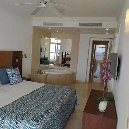 Puerto Anfi ラスパルマス・デ・グランカナリア